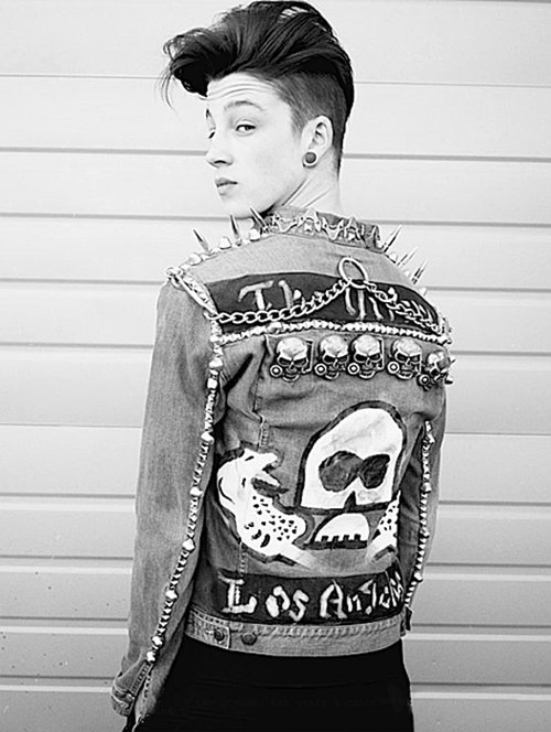 8 c&aacute;ch F5 th&ocirc;ng minh cho những m&oacute;n đồ denim cũ 24