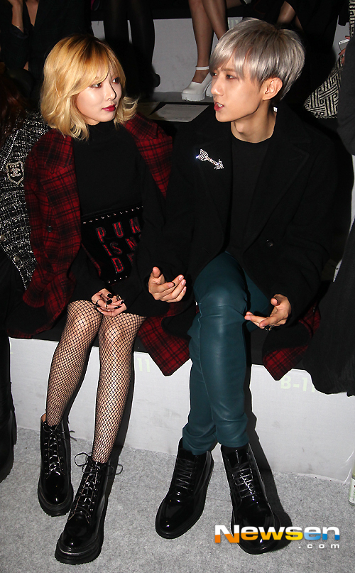 D&agrave;n Idol H&agrave;n "đọ" style tr&ecirc;n thảm đỏ Seoul Fashion Week 2