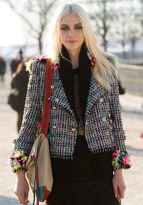 Tweed Jacket - Vẻ nữ t&iacute;nh ẩn chứa trong sự th&ocirc; r&aacute;p 13