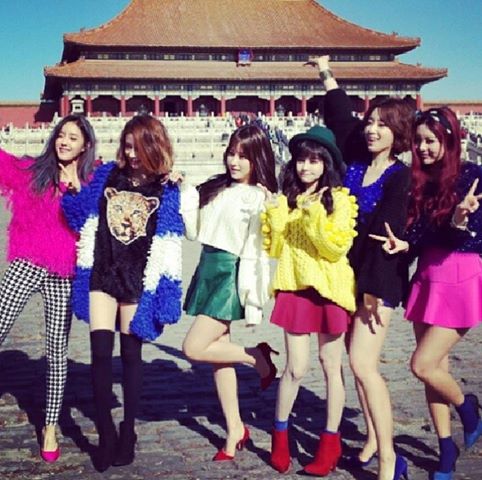 T-ara màu mè, sặc sỡ quay clip ở Trung Quốc 5