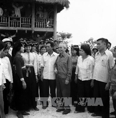 Phim t&agrave;i liệu về Đại tướng V&otilde; Nguy&ecirc;n Gi&aacute;p: Cuộc chiến giữa hổ v&agrave; voi 6