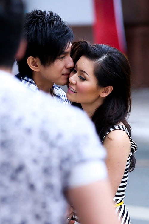 “Bỏng mắt” nhìn vợ chồng sao Việt hôn nhau 14