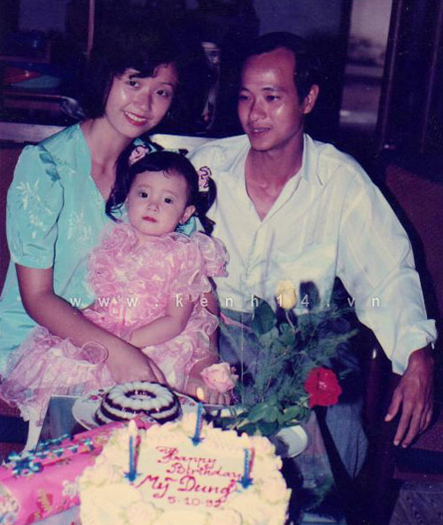 Ngắm hình ảnh ngọt ngào của sao Việt bên bố mẹ 25
