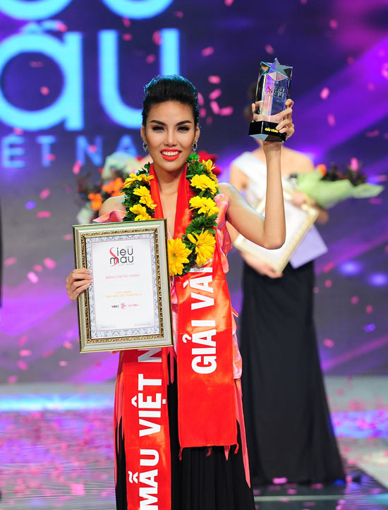 Nh&igrave;n lại chặng đường 1 năm showbiz Việt 2013 21