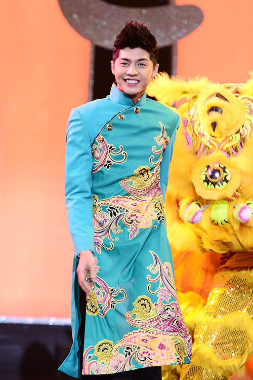 Clip: Dàn sao Việt rộn ràng đọc thơ chúc Tết 2014 9