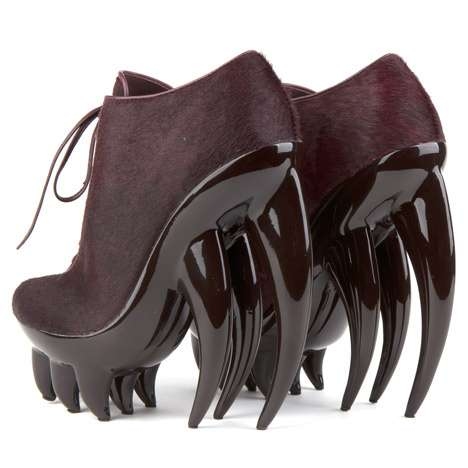 5 thiết kế giày "quái" nhất năm 2012 1