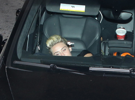 Miley Cyrus "úp mở" chuyện hợp tác cùng Justin Bieber 1