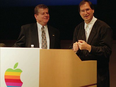 Steve Jobs – Bill Gates: Đối thủ lớn, người bạn vĩ đại 10