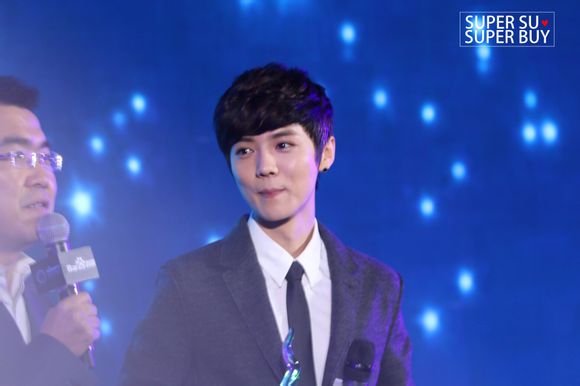 Luhan đẹp hoàn hảo, ẵm giải được yêu thích tại Trung Quốc 7