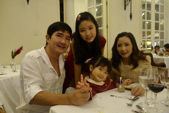 Những qu&yacute; b&agrave;, qu&yacute; c&ocirc; nổi tiếng showbiz Việt nhiều lần cưới xin 12