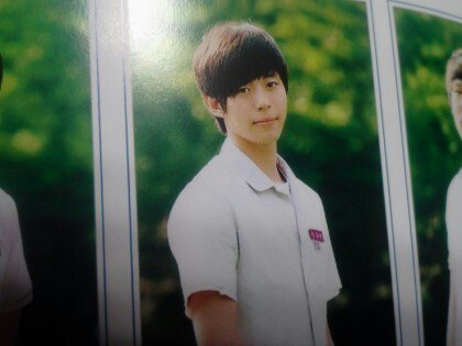 Lộ ảnh tốt nghiệp xấu xí, Baekhyun (EXO) bị nghi “dao kéo” 9