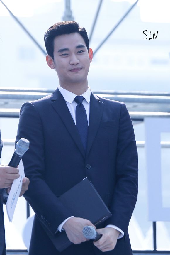 Jeon Ji Hyun và Kim Soo Hyun bị chê ngày càng béo 9