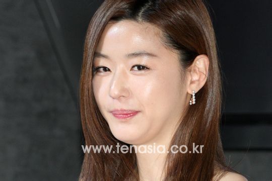 Jeon Ji Hyun và Kim Soo Hyun bị chê ngày càng béo 6