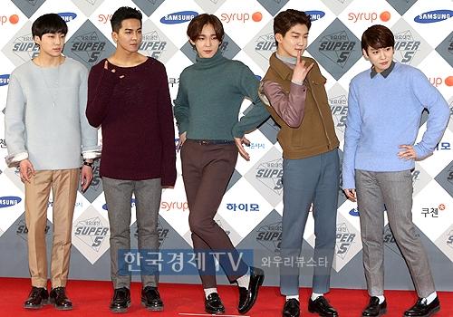 Loạt sao Hàn nổi tiếng khoe sắc trên thảm đỏ “SBS Gayo Daejun 2014” 18