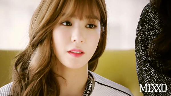 TaeTiSeo (SNSD) xinh tươi trong loạt ảnh hậu trường đẹp như mơ 11