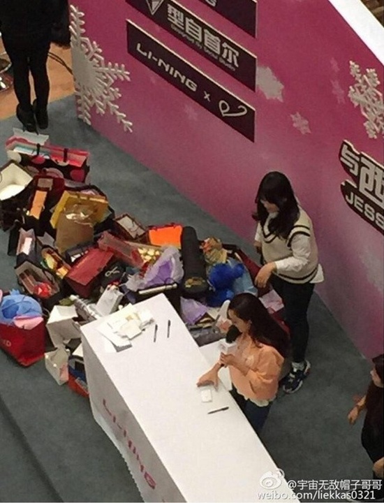 Sự thật những tấm ảnh Jessica buôn bán phát đạt ở Hồng Kông 4