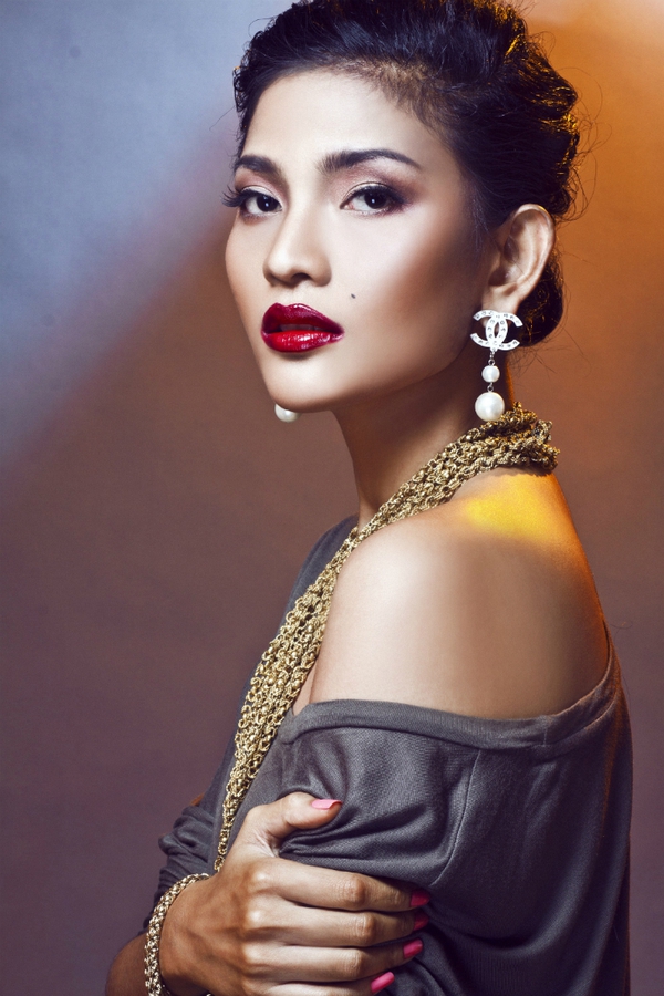 Mặc ồn ào học vấn, Trương Thị May vẫn được cấp phép dự "Miss Universe 2013" 5