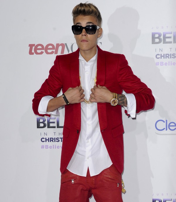 Quản lý xác nhận Justin Bieber sẽ "treo mic" vào đầu năm sau 4