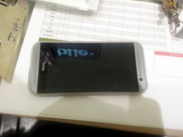 HTC M8 có tên The all new One, chụp ảnh "khủng" hơn 4