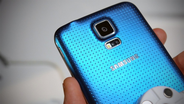 4 điều đang l&agrave;m kh&oacute; smartphone Samsung 1