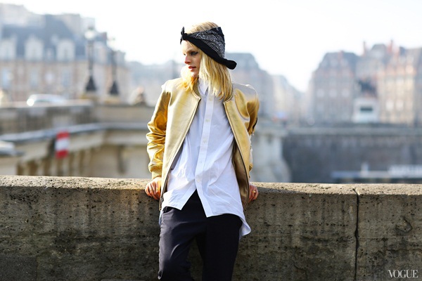 Mê mẩn với vẻ đẹp bay bổng từ street style tại Paris 26