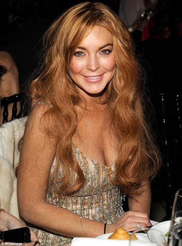 Lindsay Lohan lộ gương mặt do tiêm botox quá đà? 3