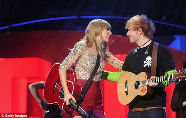 Taylor Swift bị đồn qua đêm với Ed Sheeran 2