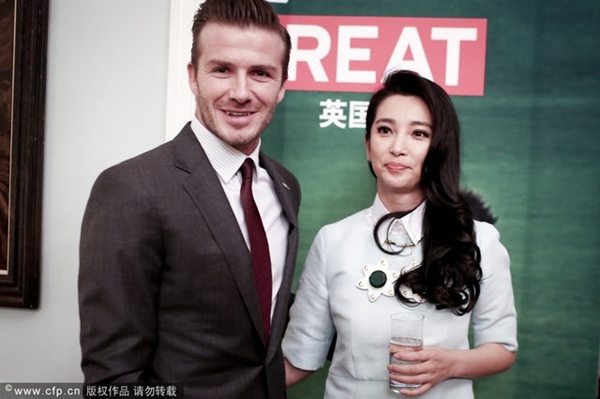 Lý Băng Băng khoe sắc rạng ngời bên David Beckham 6