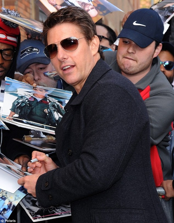 Tom Cruise cáo bận đúng ngày sinh nhật Suri 5