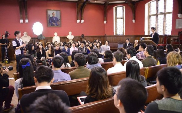 Vương Lực Hoành đến thuyết giảng tại đại học Oxford 5