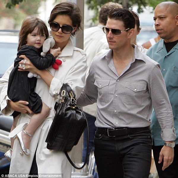 Tom Cruise thừa nhận không thường gặp con gái Suri 1