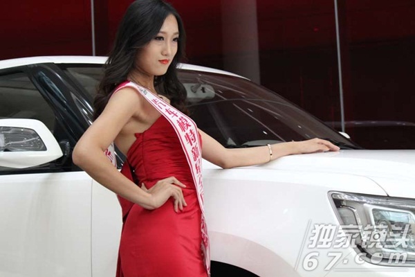 Cuộc thi Hoa khôi ô tô Trung Quốc ngập tràn thí sinh già và xấu 8
