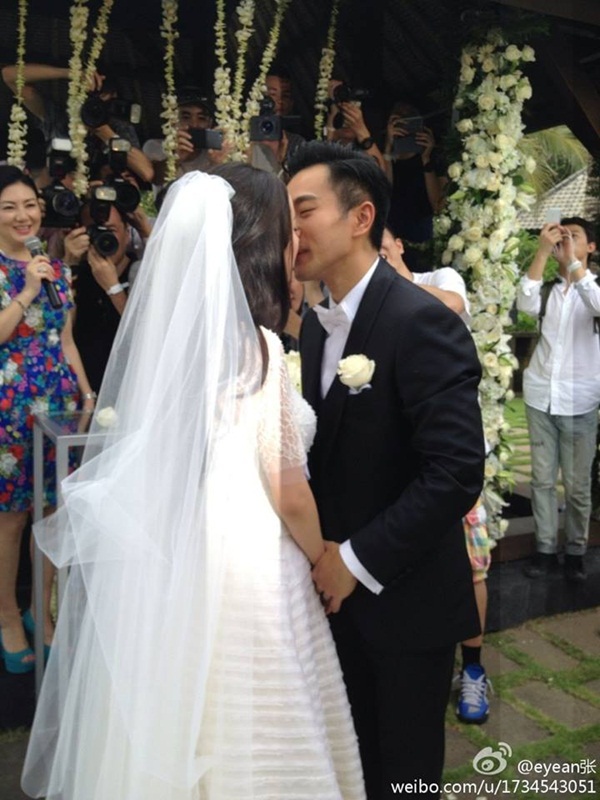 Đám cưới giản dị tinh khôi của cặp đôi Dương Mịch - Lưu Khải Uy 17