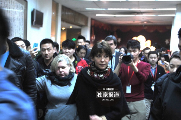 Lee Min Ho lộ vẻ mệt mỏi, tiều tụy tại Trung Quốc 5