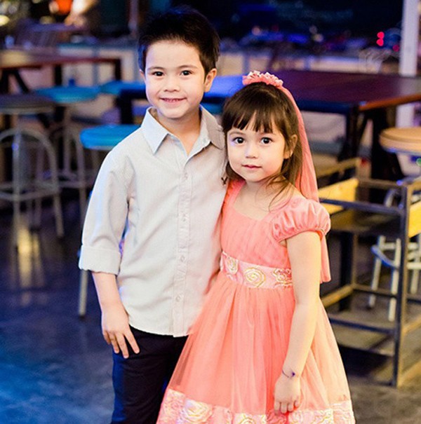 C&aacute;c anh chị em nh&oacute;c t&igrave; được y&ecirc;u th&iacute;ch nhất showbiz ch&acirc;u &Aacute; 30