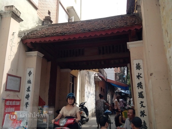 Con phố c&oacute; nhiều cổng l&agrave;ng nhất H&agrave; Nội 5