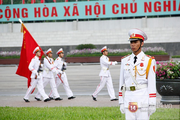 Lễ chào cờ đặc biệt ở Quảng trường Ba Đình trong ngày Sinh nhật Bác 19/5 9