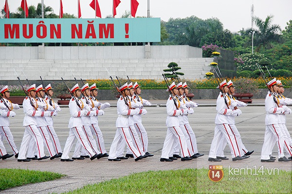 Lễ chào cờ đặc biệt ở Quảng trường Ba Đình trong ngày Sinh nhật Bác 19/5 11