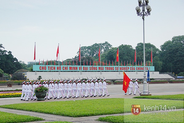 Lễ chào cờ đặc biệt ở Quảng trường Ba Đình trong ngày Sinh nhật Bác 19/5 21