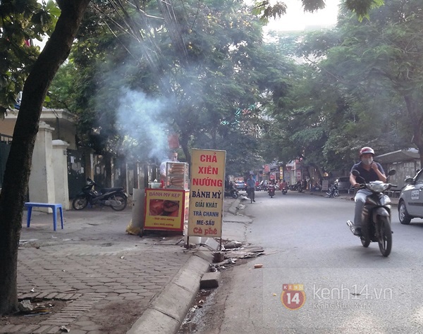 Những con phố bị hun khói giữa Hà Nội 10