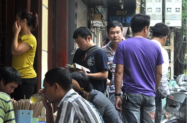 "Xếp hàng mua thứ mình muốn ăn, có gì mà nhục hay xấu hổ" 9