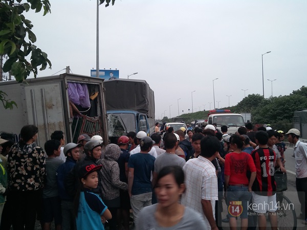 Hà Nội: Xe tải mất lái đâm 2 phụ nữ tử vong 4