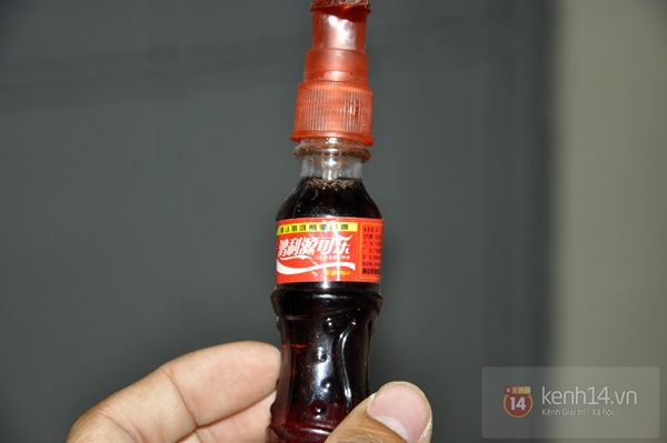 Coca tí hon, "thịt hổ" không rõ xuất xứ bán tràn lan tại trường tiểu học ở Hà Nội 3