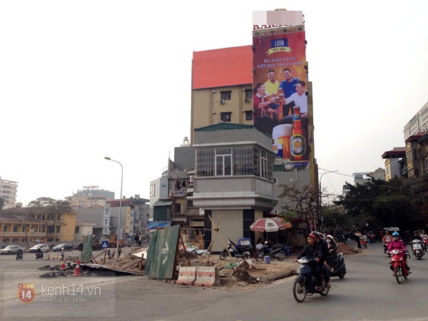 Những ngôi nhà kì dị trên con đường "đắt nhất hành tinh" ở Hà Nội 1