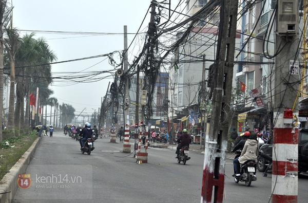 "Tuyến phố cột điện" kì dị ở Hà Nội 5