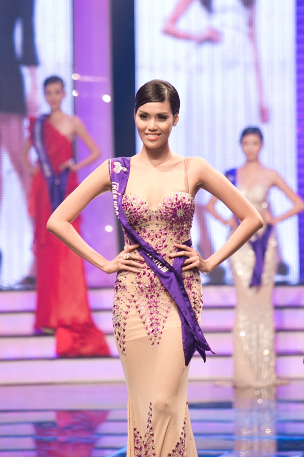 Hành trình trở thành đại diện Việt Nam dự Miss World 2015 của Lan Khuê 2