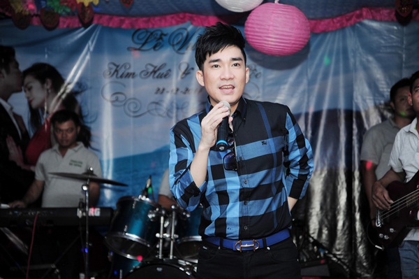Nhật Kim Anh thay 3 bộ v&aacute;y ho&agrave;nh tr&aacute;ng trong ng&agrave;y cưới 31