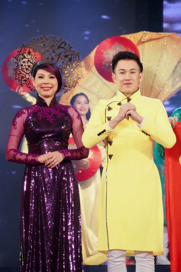 Dàn sao Việt rạng rỡ diễn thời trang áo dài đón Xuân 4
