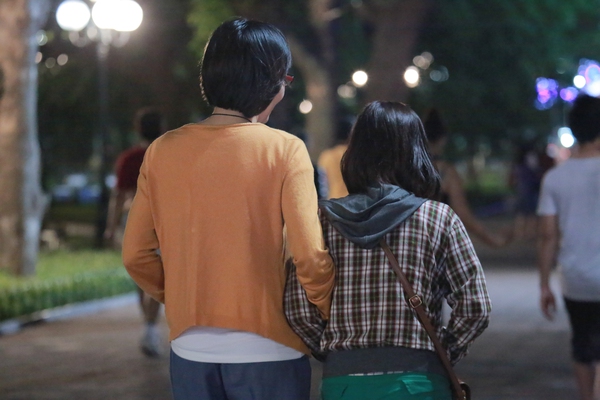 Ch&ugrave;m ảnh: Th&iacute;ch th&uacute; khi H&agrave; Nội trải qua đủ 4 m&ugrave;a trong một ng&agrave;y 16