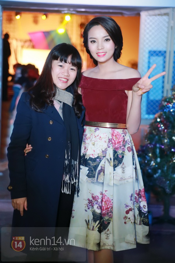 HH Kỳ Duyên bất ngờ tham dự buổi prom ấm cúng của sinh viên Ngoại Thương  7